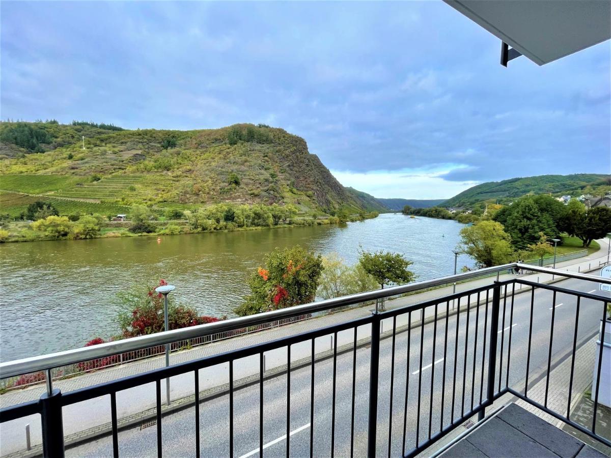 Moselpromenade Villa Moselufer, Panorama & Burg Cochem Blick, Netflix, Balkon Екстериор снимка
