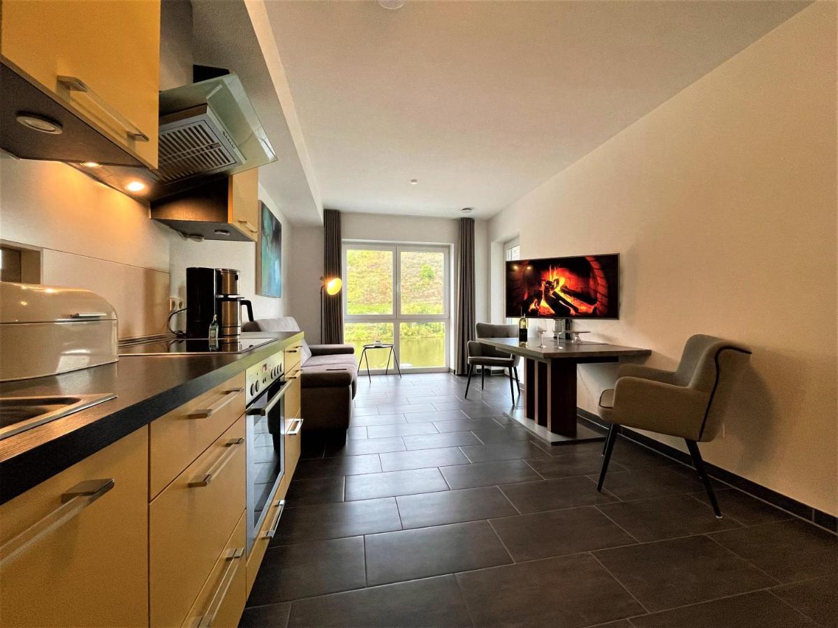 Moselpromenade Villa Moselufer, Panorama & Burg Cochem Blick, Netflix, Balkon Екстериор снимка